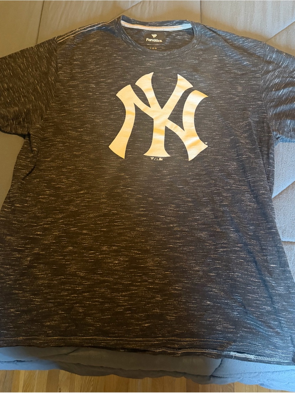 Fanatics Navy Heathered Gray New York Yankees Logo Tee